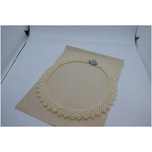 真珠？　ネックレス