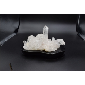 水晶突鉱　1.35キログラム
